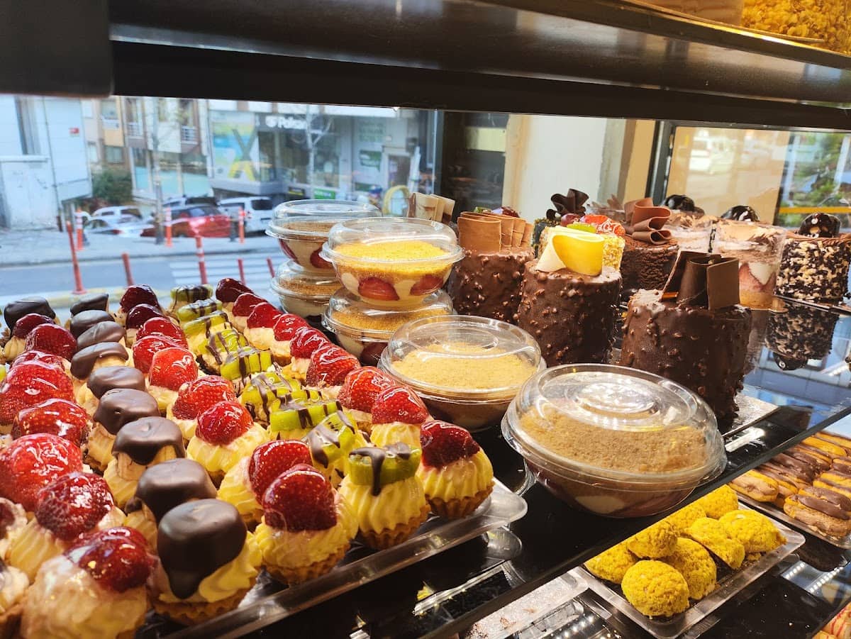 İstanbul Fırın Pasta & Unlu Mamülleri