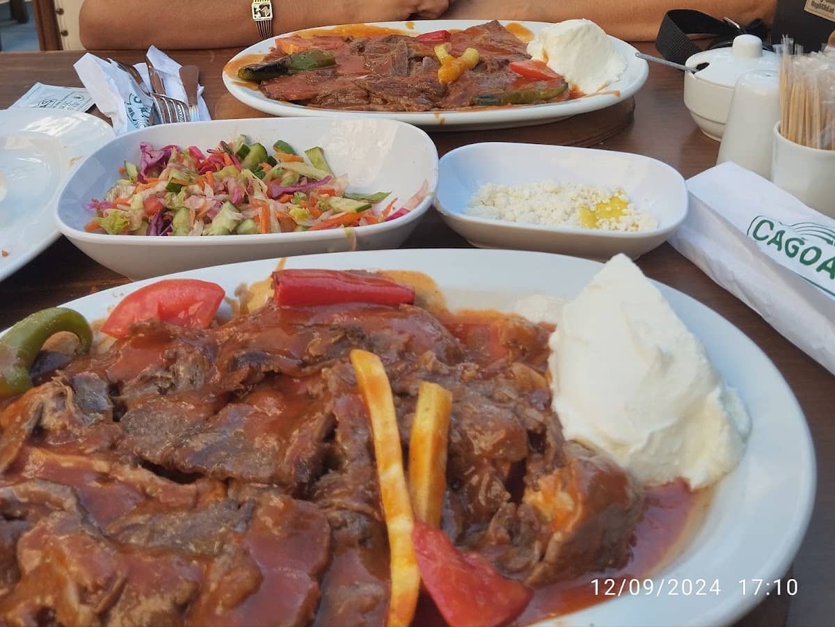 Çağdaş İskender Kebap Lahmacun